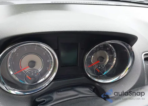 2013 Chrysler Town & Country Touring from USA, damaged, VIN 2C4RC1BG4DR659063